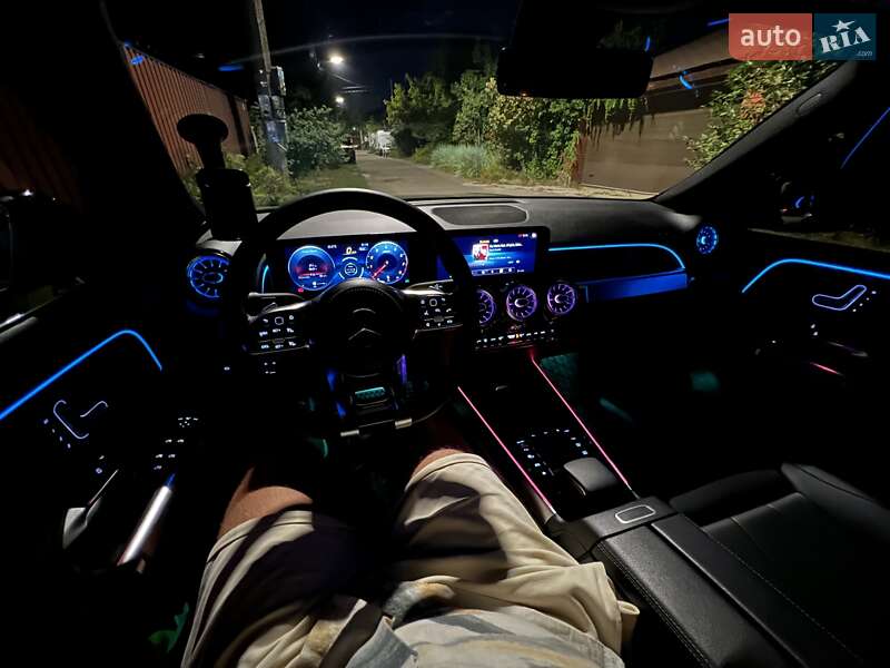 Внедорожник / Кроссовер Mercedes-Benz GLB-Class 2021 в Киеве