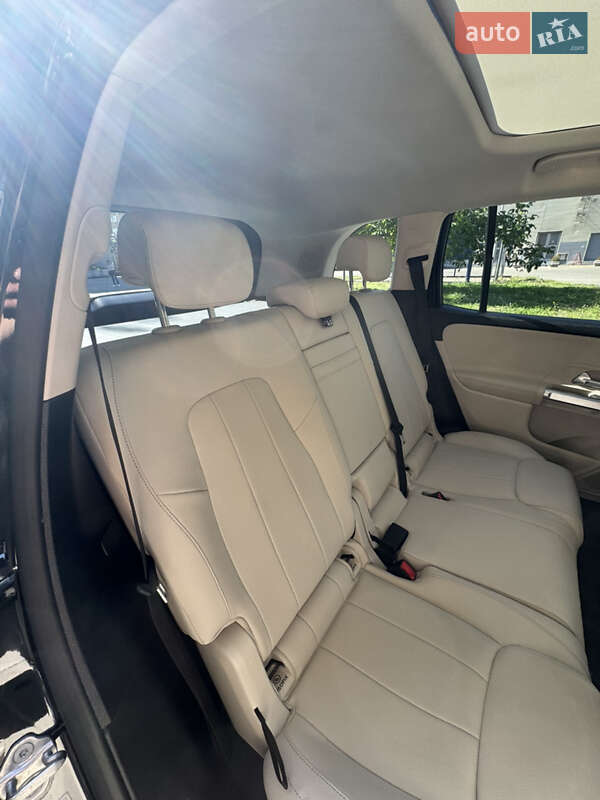 Внедорожник / Кроссовер Mercedes-Benz GLB-Class 2020 в Киеве