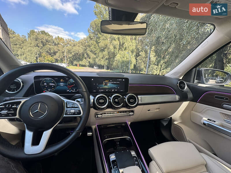 Внедорожник / Кроссовер Mercedes-Benz GLB-Class 2020 в Киеве
