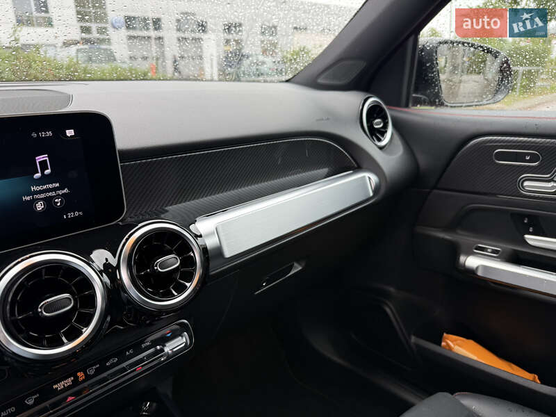 Внедорожник / Кроссовер Mercedes-Benz GLB-Class 2020 в Ивано-Франковске