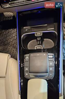 Позашляховик / Кросовер Mercedes-Benz GLB-Class 2022 в 
