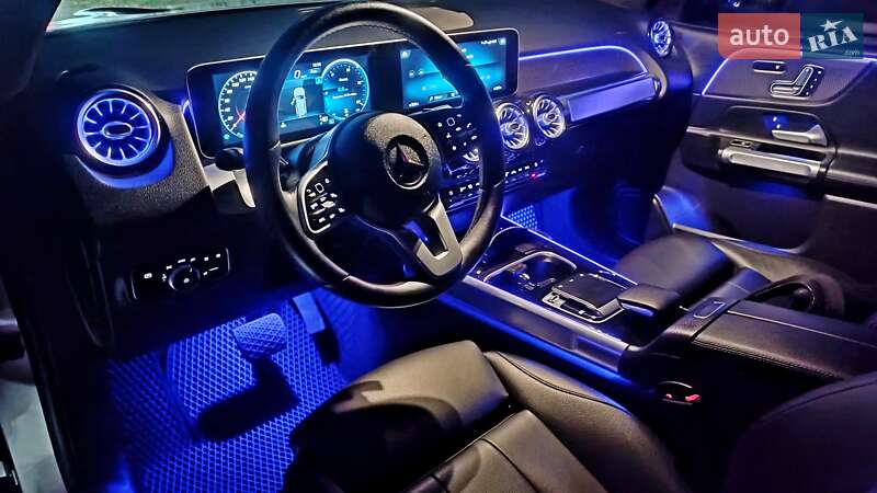 Внедорожник / Кроссовер Mercedes-Benz GLB-Class 2019 в Киеве