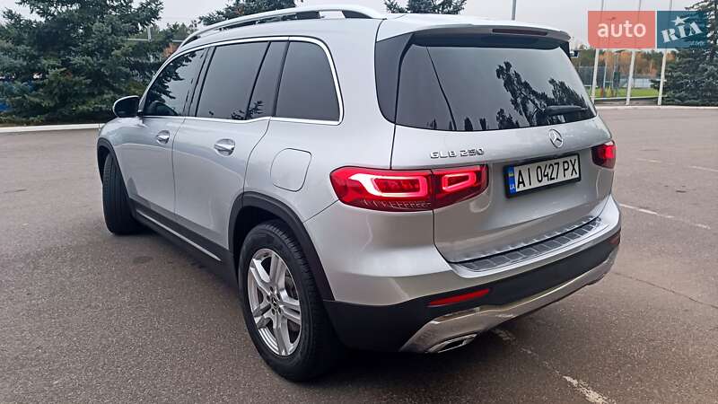 Внедорожник / Кроссовер Mercedes-Benz GLB-Class 2019 в Киеве