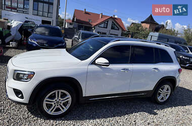Позашляховик / Кросовер Mercedes-Benz GLB-Class 2021 в 