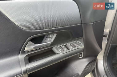 Внедорожник / Кроссовер Mercedes-Benz GLB-Class 2021 в 