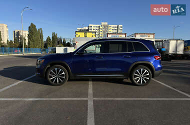 Внедорожник / Кроссовер Mercedes-Benz GLB-Class 2021 в 