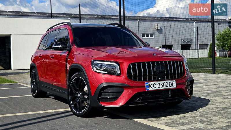 Mercedes-Benz GLB-Class 2023