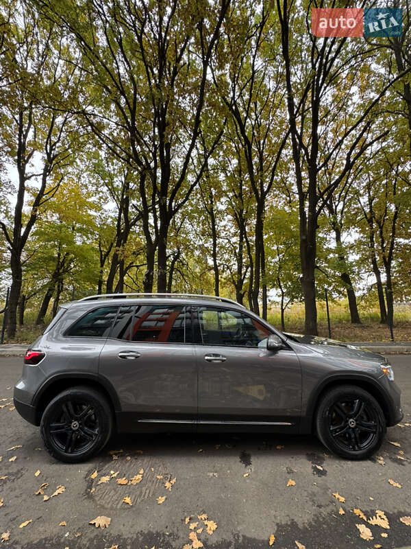 Внедорожник / Кроссовер Mercedes-Benz GLB-Class 2022 в Чернигове