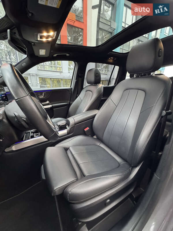 Внедорожник / Кроссовер Mercedes-Benz GLB-Class 2022 в Чернигове