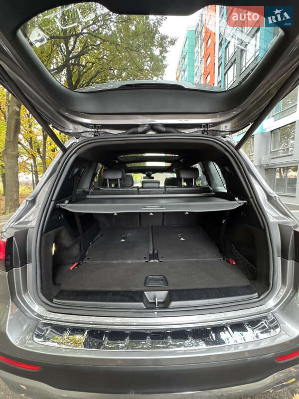 Внедорожник / Кроссовер Mercedes-Benz GLB-Class 2022 в Чернигове