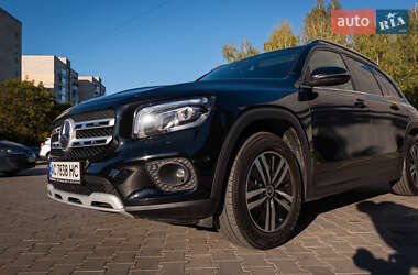Позашляховик / Кросовер Mercedes-Benz GLB-Class 2019 в 