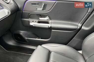 Внедорожник / Кроссовер Mercedes-Benz GLB-Class 2021 в 