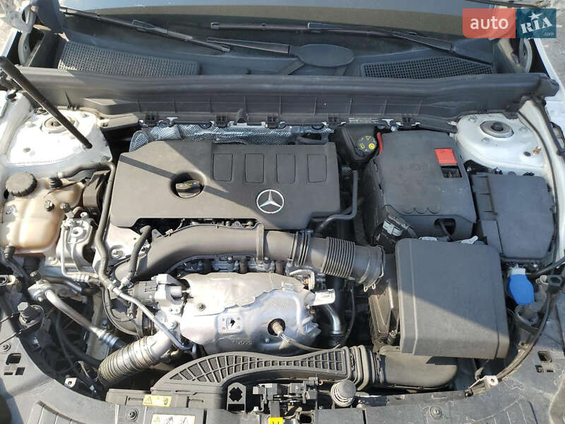 Позашляховик / Кросовер Mercedes-Benz GLB-Class 2020 в Києві фото 11 Позашляховик / Кросовер Mercedes-Benz GLB-Class 2020 в Києві