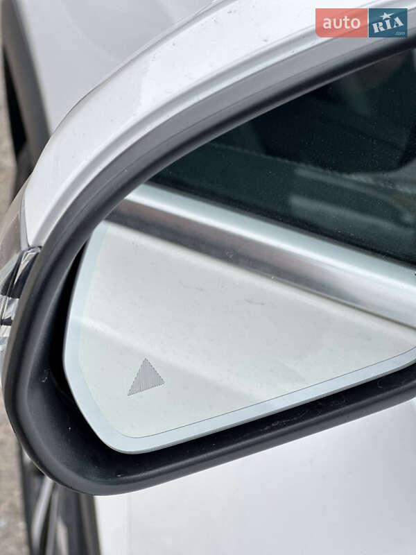 Внедорожник / Кроссовер Mercedes-Benz GLB-Class 2020 в Киеве фото 11 Внедорожник / Кроссовер Mercedes-Benz GLB-Class 2020 в Киеве