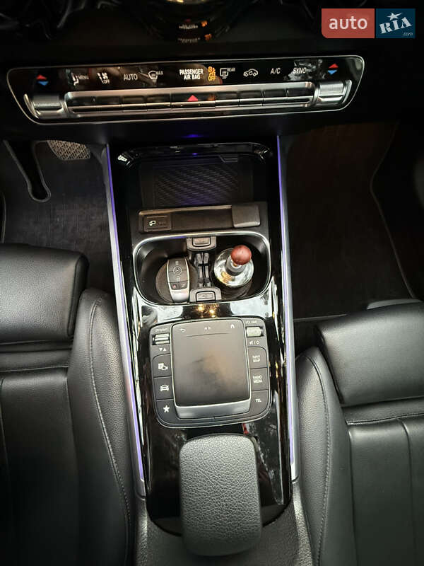 Внедорожник / Кроссовер Mercedes-Benz GLB-Class 2021 в Киеве