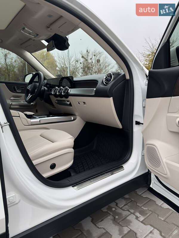 Позашляховик / Кросовер Mercedes-Benz GLB-Class 2023 в Києві фото 12 Позашляховик / Кросовер Mercedes-Benz GLB-Class 2023 в Києві