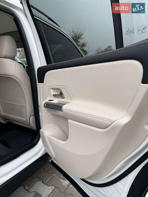 Позашляховик / Кросовер Mercedes-Benz GLB-Class 2023 в Києві фото 16 Позашляховик / Кросовер Mercedes-Benz GLB-Class 2023 в Києві
