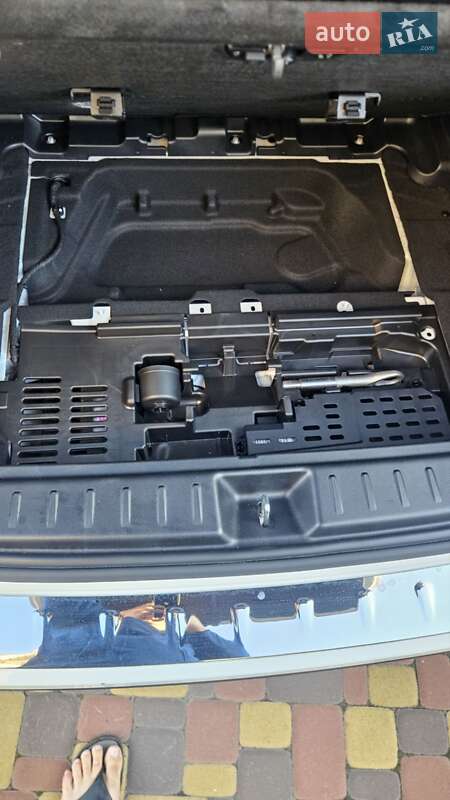 Внедорожник / Кроссовер Mercedes-Benz GLB-Class 2022 в Киеве фото 14 Внедорожник / Кроссовер Mercedes-Benz GLB-Class 2022 в Киеве