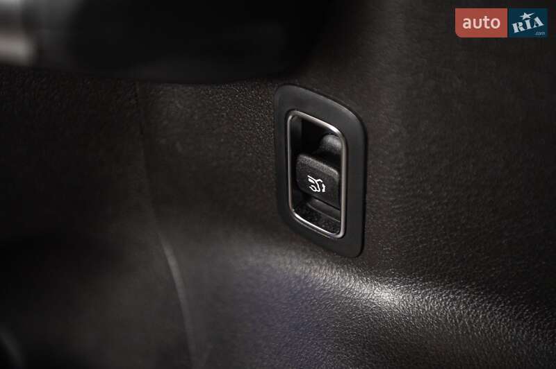 Позашляховик / Кросовер Mercedes-Benz GLB-Class 2020 в Одесі фото 43 Позашляховик / Кросовер Mercedes-Benz GLB-Class 2020 в Одесі