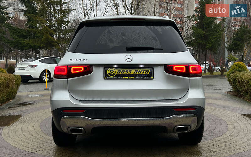 Внедорожник / Кроссовер Mercedes-Benz GLB-Class 2020 в Львове