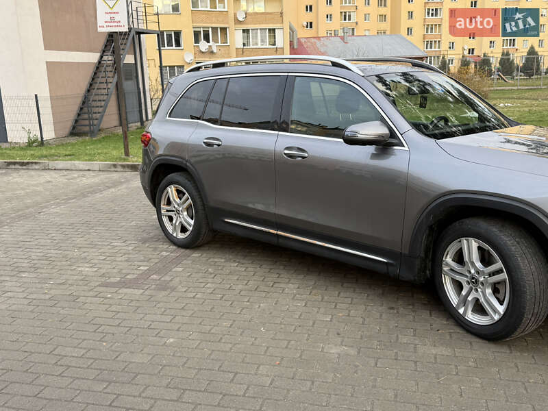 Внедорожник / Кроссовер Mercedes-Benz GLB-Class 2020 в Новояворовске
