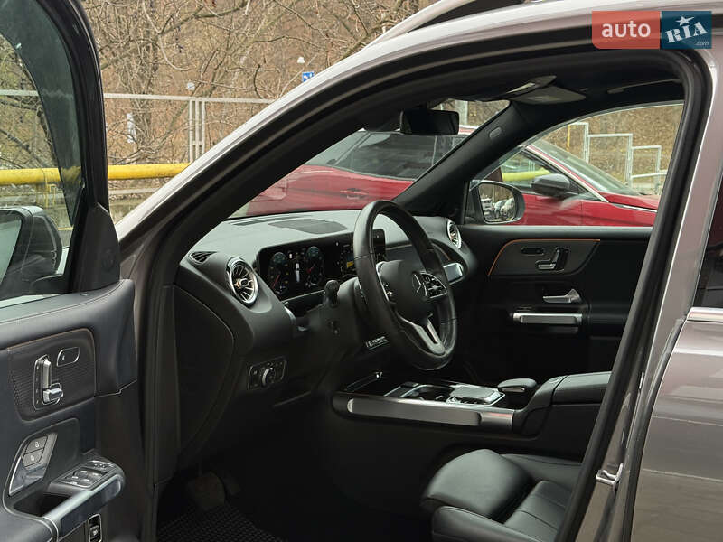 Внедорожник / Кроссовер Mercedes-Benz GLB-Class 2019 в Львове