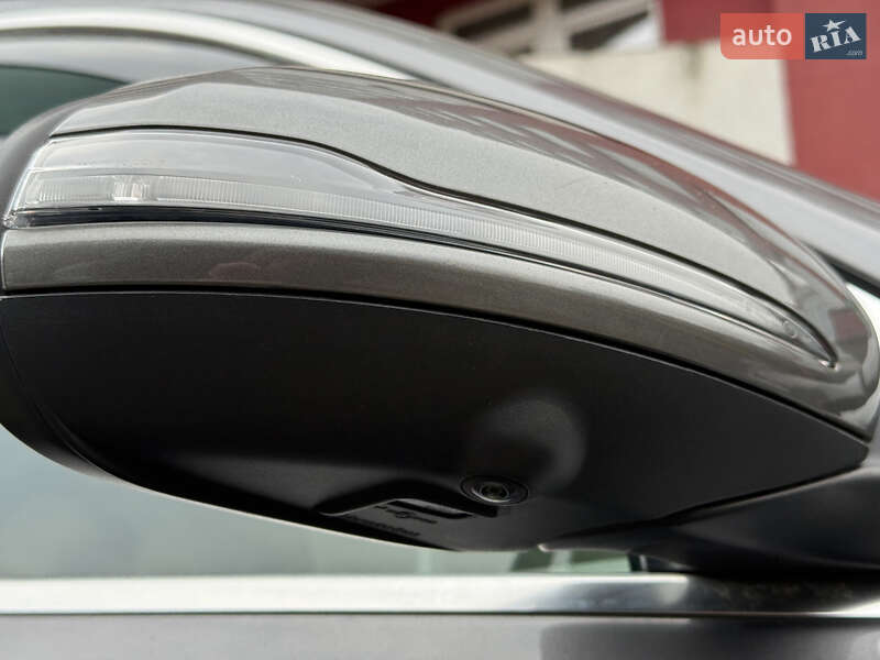 Внедорожник / Кроссовер Mercedes-Benz GLB-Class 2019 в Львове