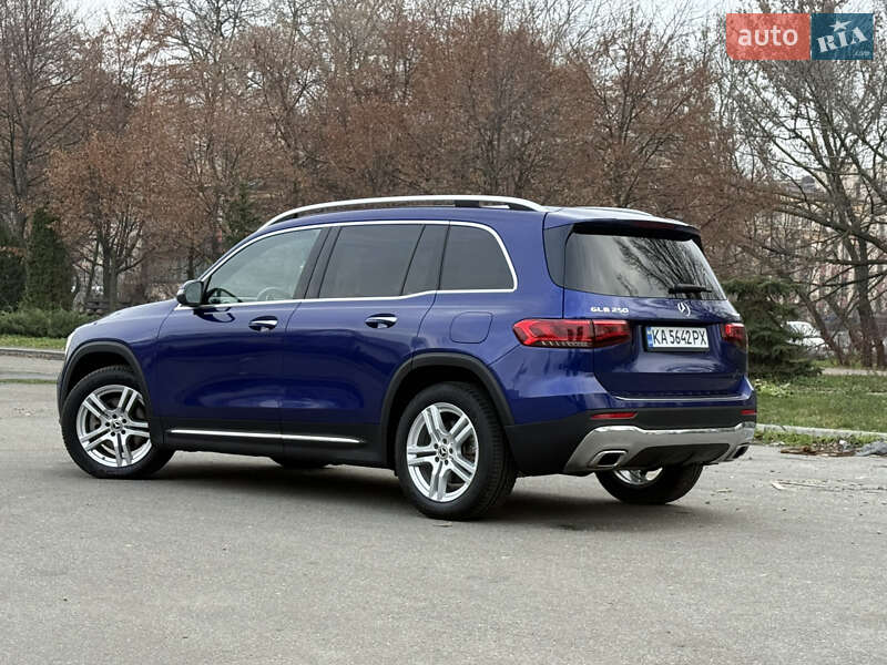 Внедорожник / Кроссовер Mercedes-Benz GLB-Class 2020 в Киеве