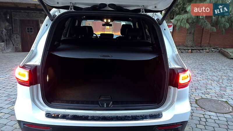 Внедорожник / Кроссовер Mercedes-Benz GLB-Class 2020 в Хмельницком