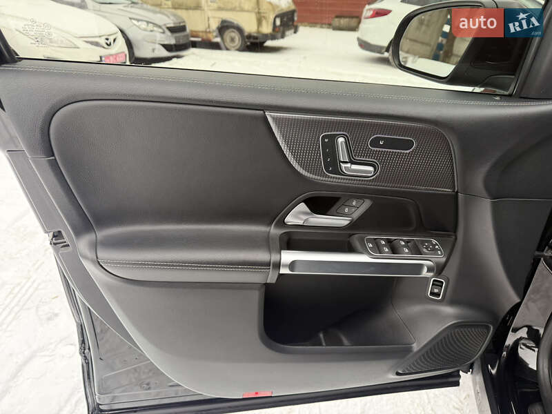Позашляховик / Кросовер Mercedes-Benz GLB-Class 2021 в Рівному