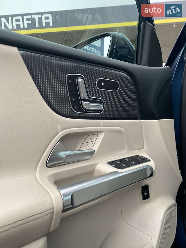 Внедорожник / Кроссовер Mercedes-Benz GLB-Class 2020 в Мукачево