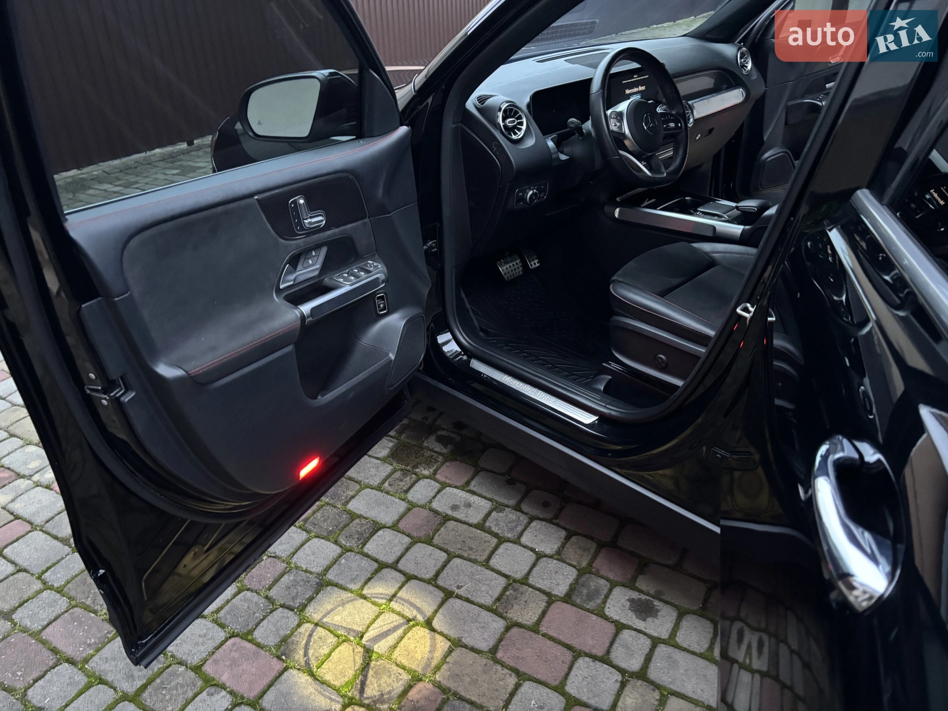 2021 Mercedes-Benz GLB - мініатюра 30