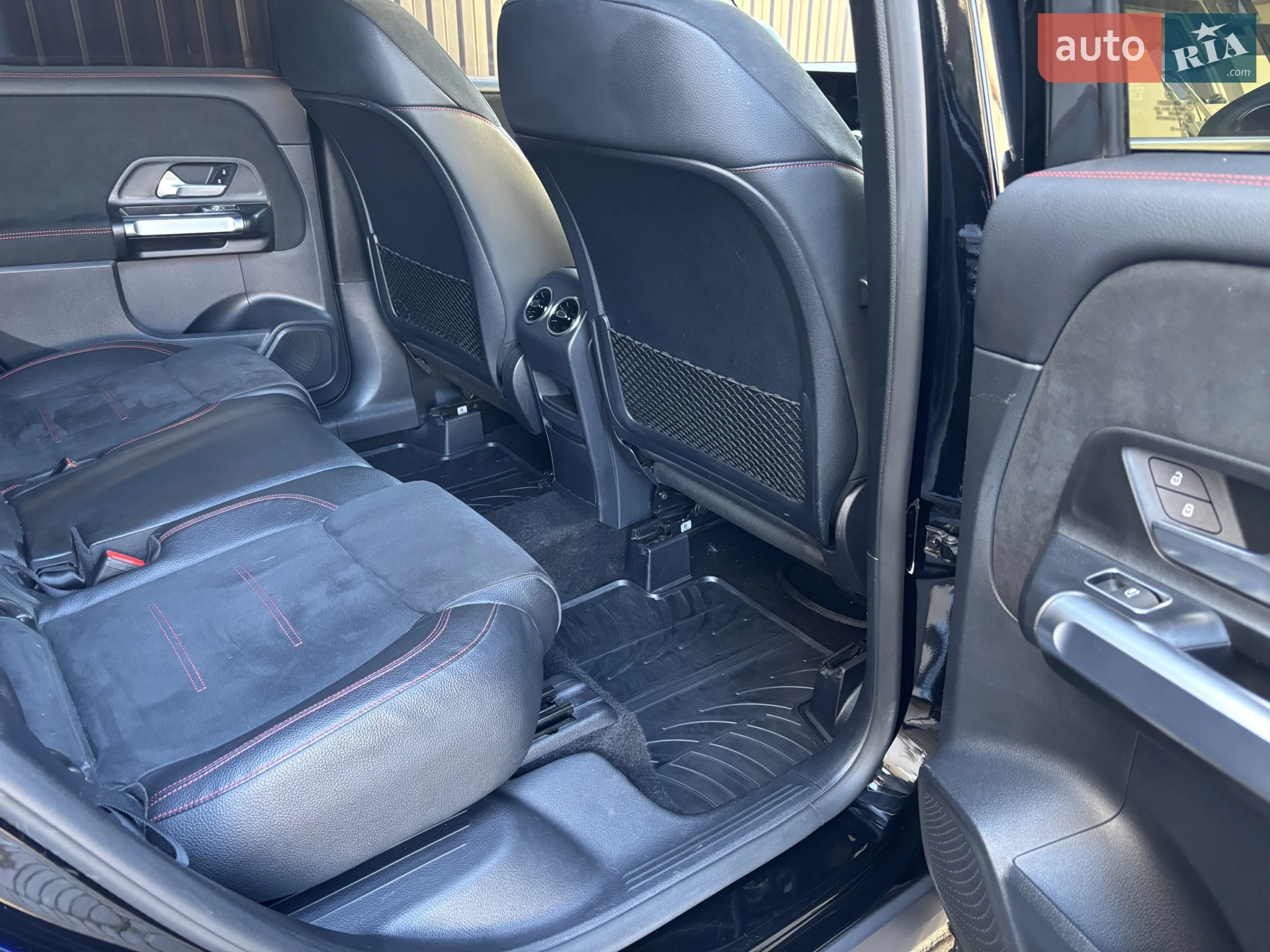2021 Mercedes-Benz GLB - мініатюра 18