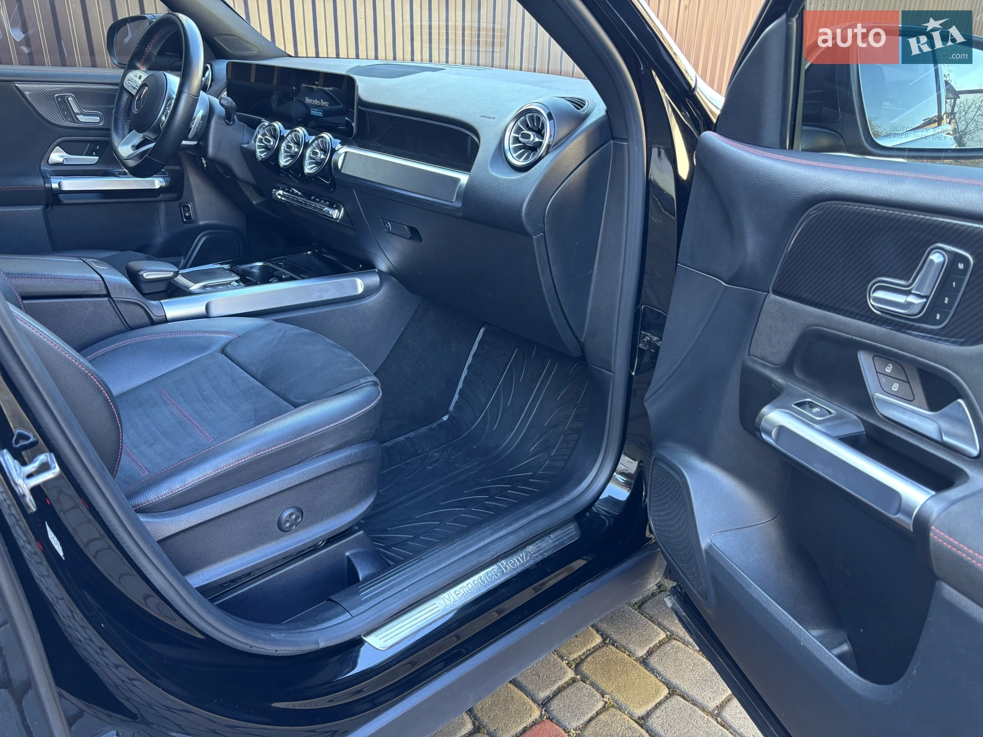 2021 Mercedes-Benz GLB - мініатюра 17