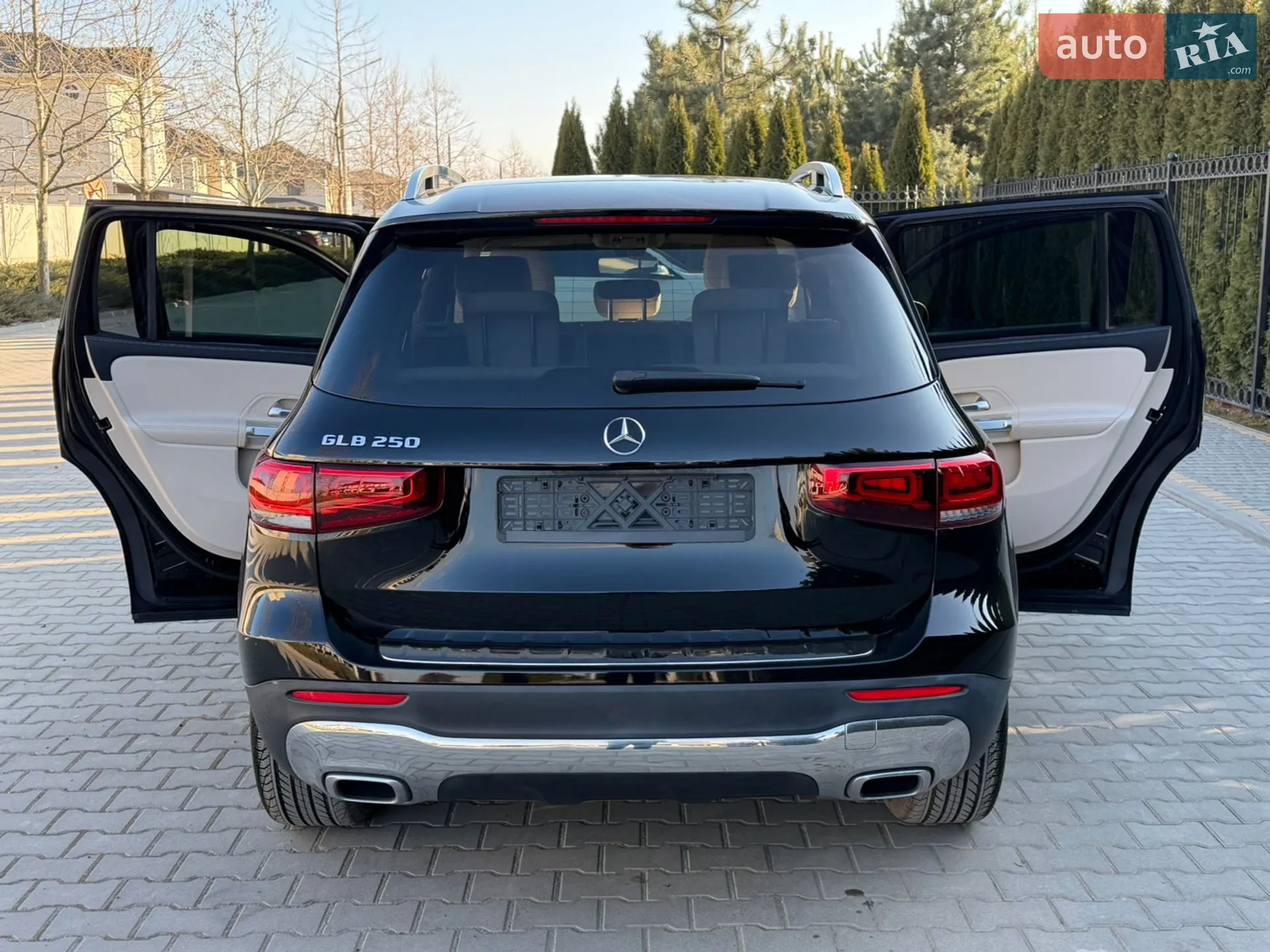 2021 Mercedes-Benz GLB - мініатюра 41