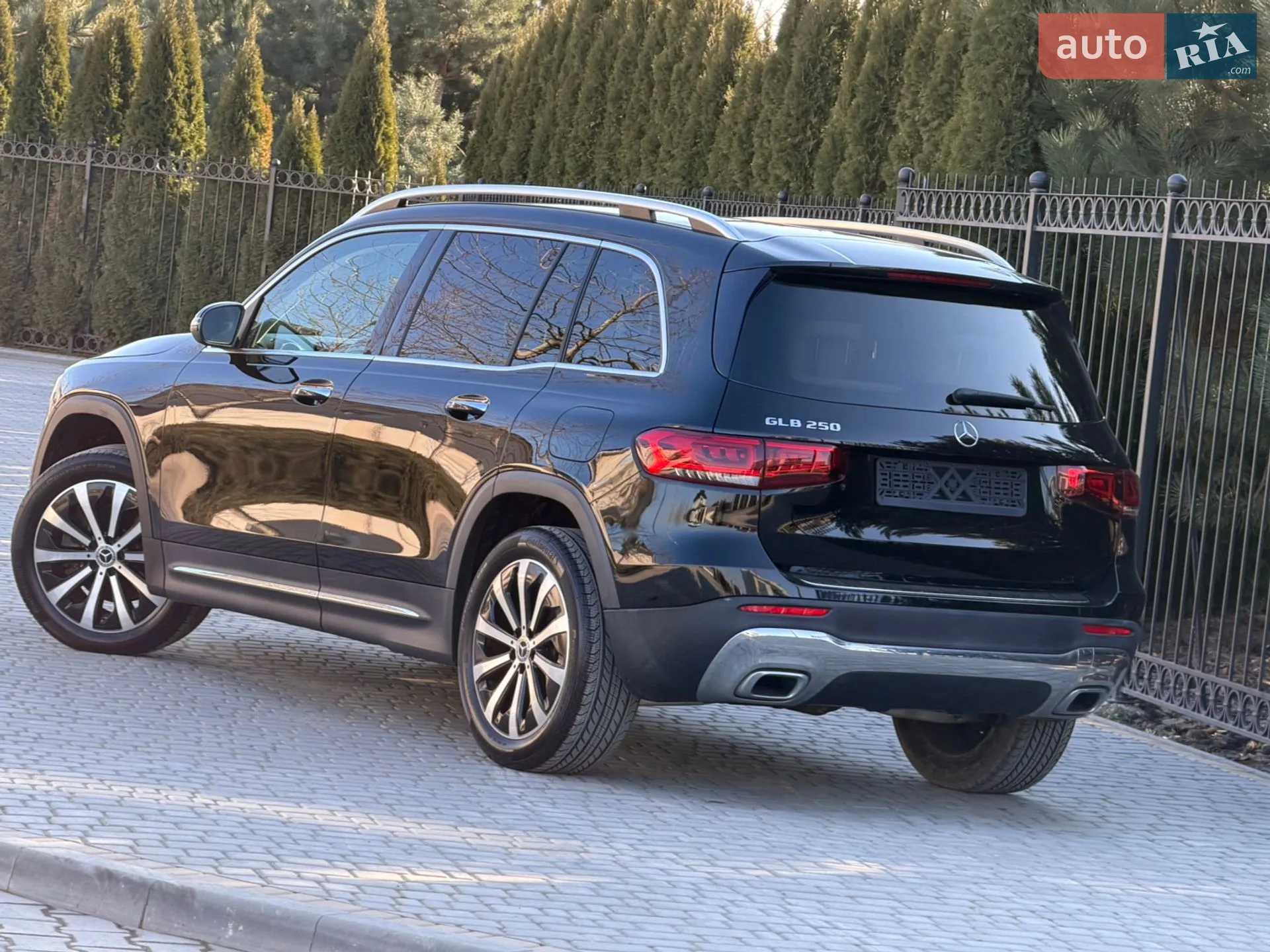 2021 Mercedes-Benz GLB - мініатюра 88