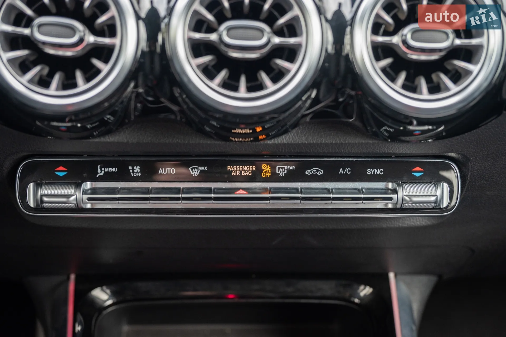 2022 Mercedes-Benz GLB - мініатюра 45