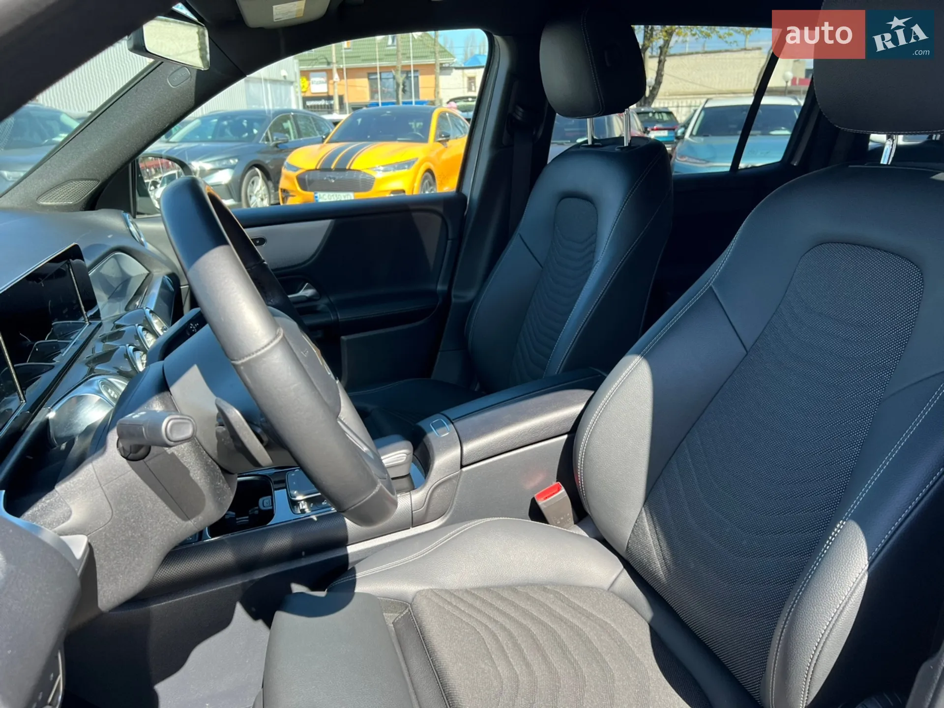 2021 Mercedes-Benz GLB - мініатюра 18