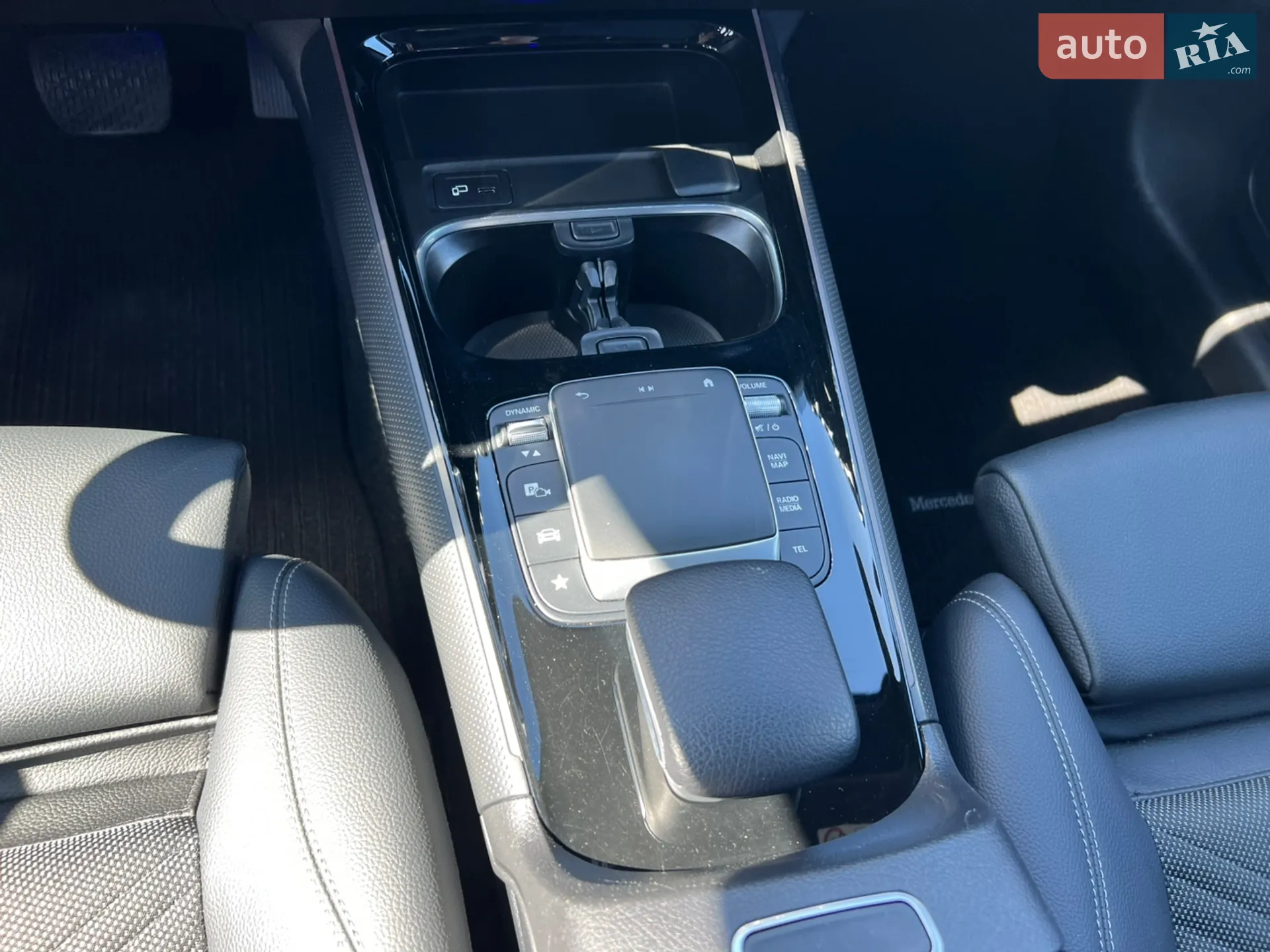 2021 Mercedes-Benz GLB - мініатюра 21