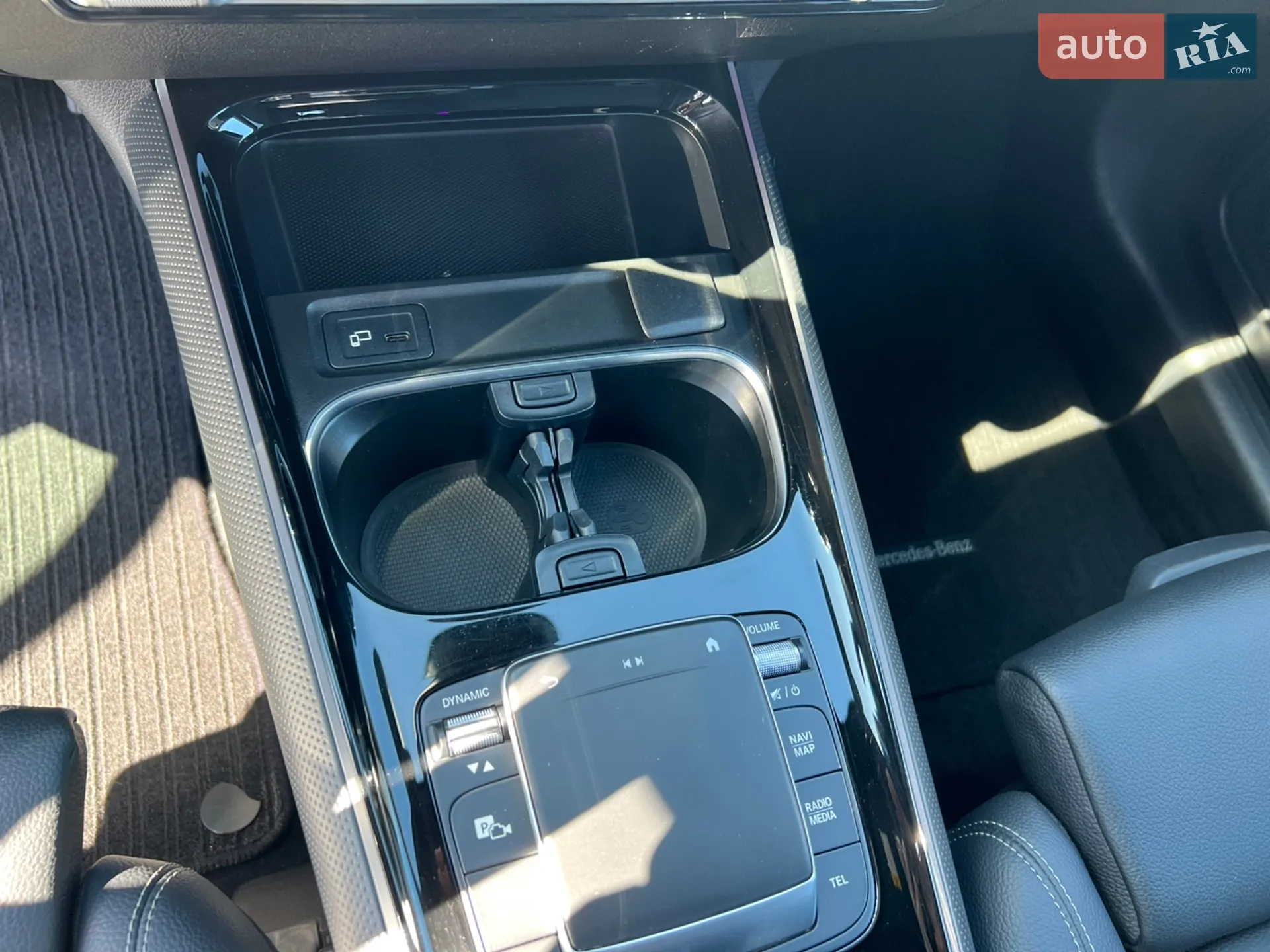2021 Mercedes-Benz GLB - мініатюра 31