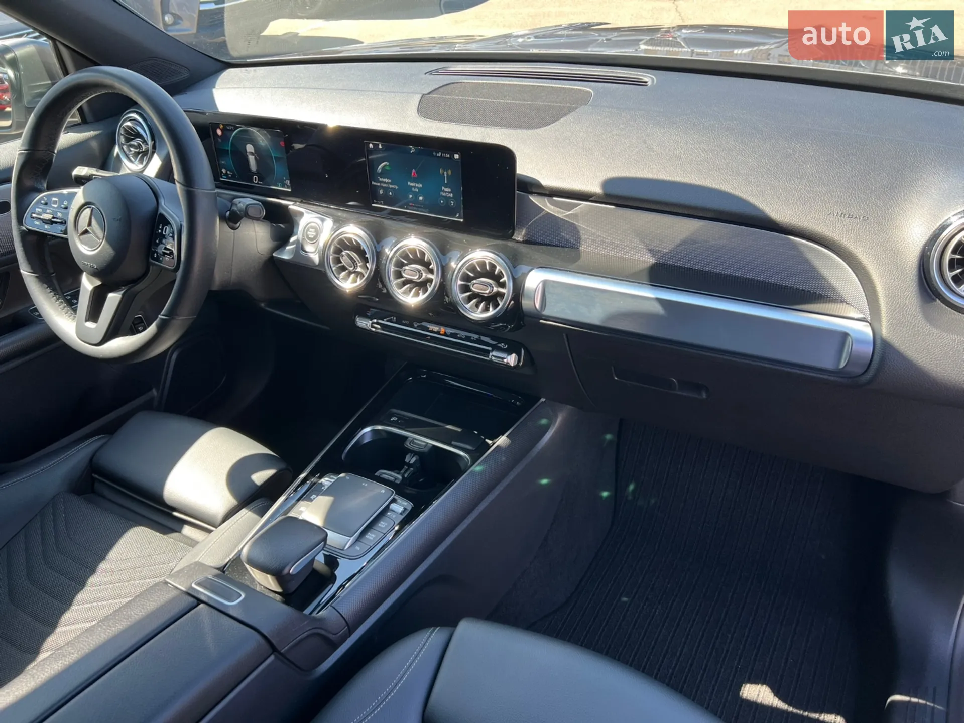 2021 Mercedes-Benz GLB - мініатюра 34