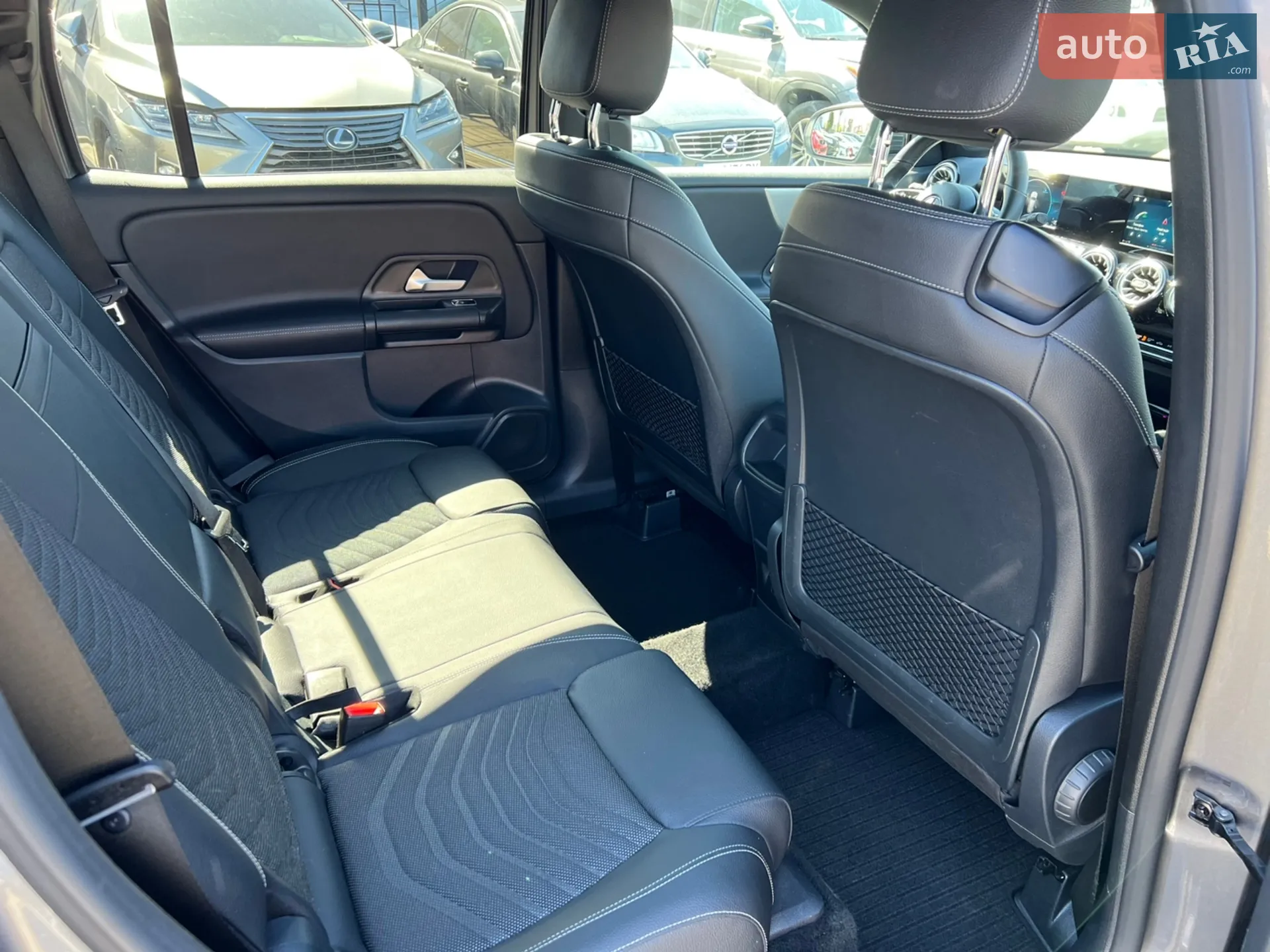 2021 Mercedes-Benz GLB - мініатюра 40