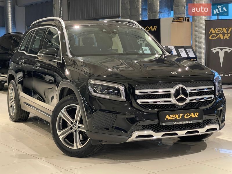 Mercedes-Benz GLB-Class 2023