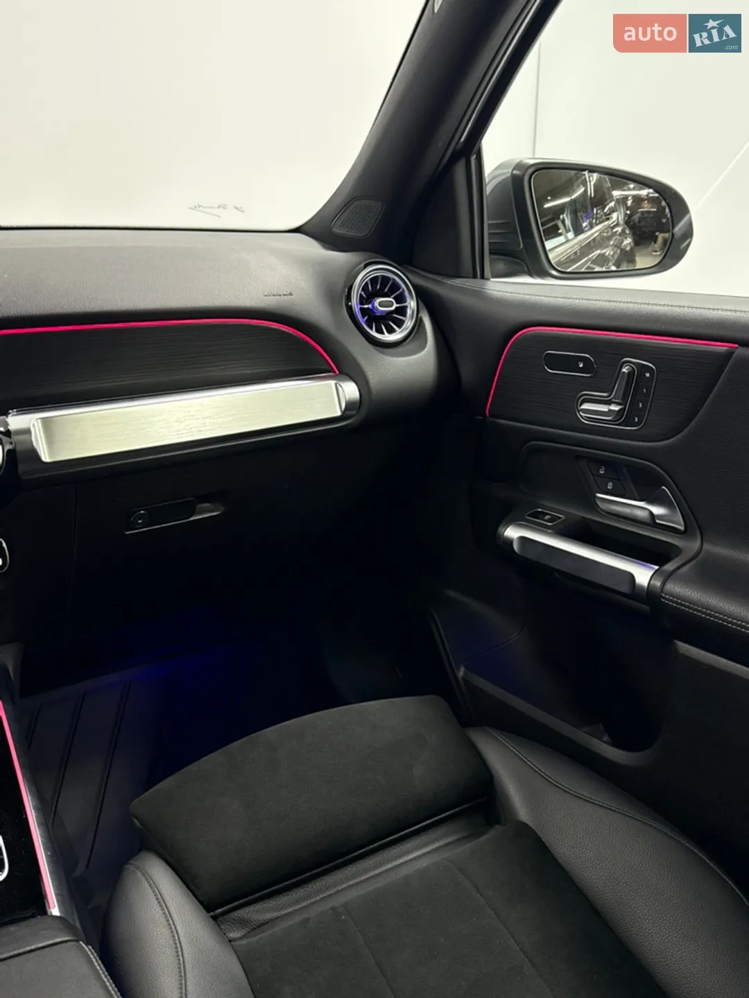 2019 Mercedes-Benz GLB - мініатюра 19