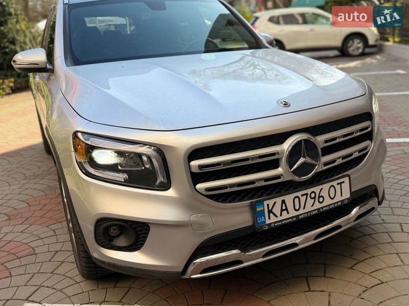 Mercedes-Benz GLB-Class 2020