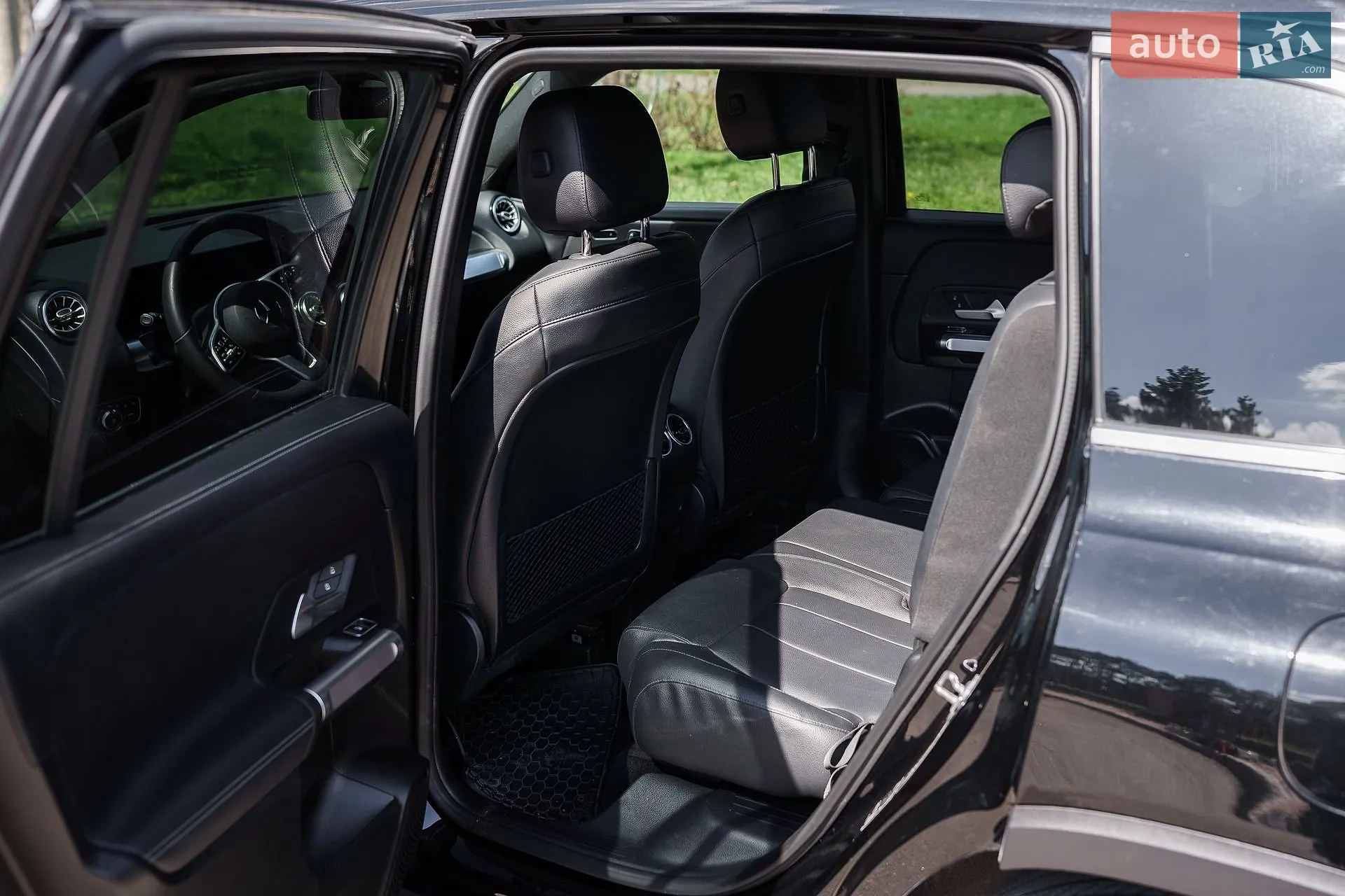 2019 Mercedes-Benz GLB - мініатюра 18