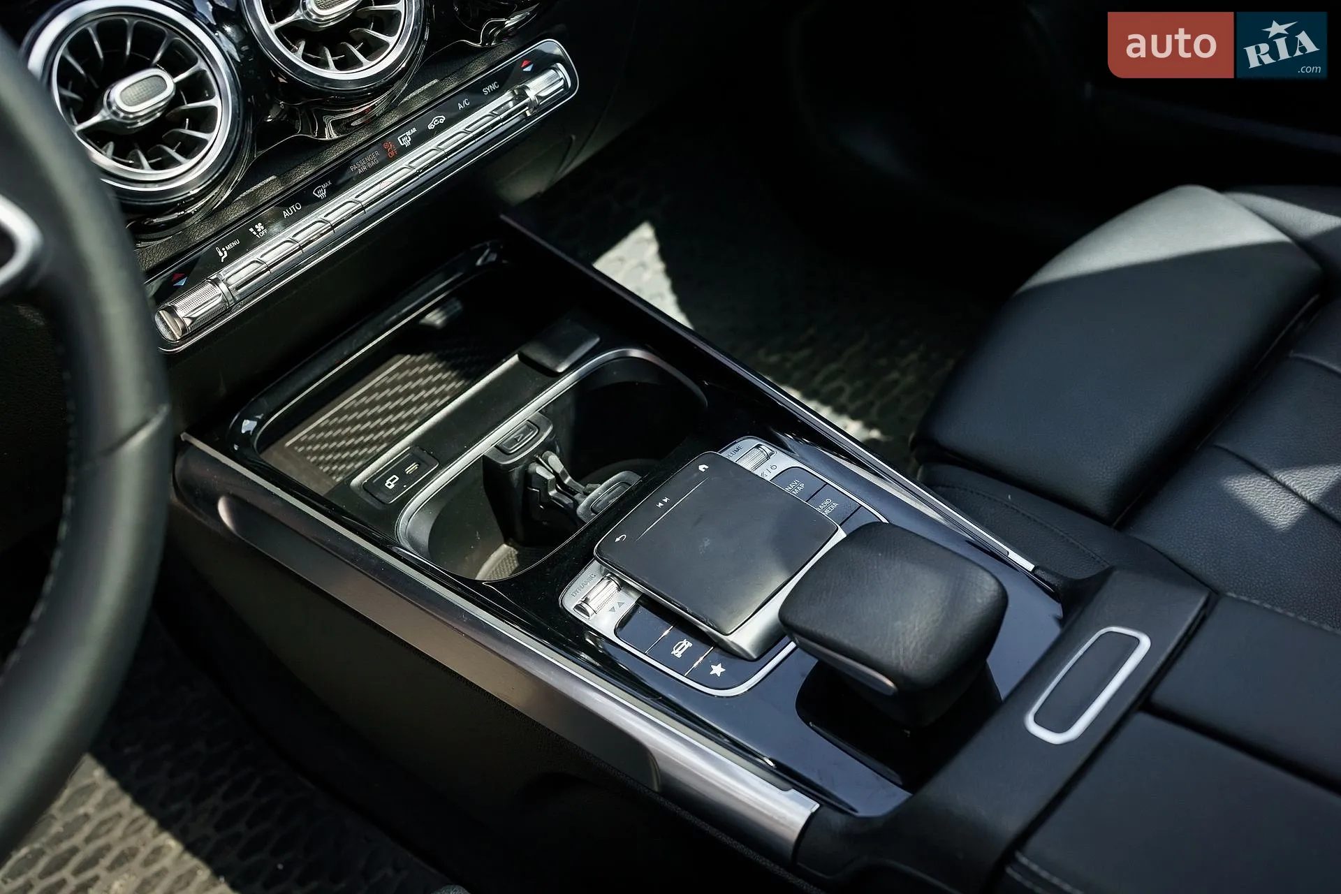 2019 Mercedes-Benz GLB - мініатюра 50