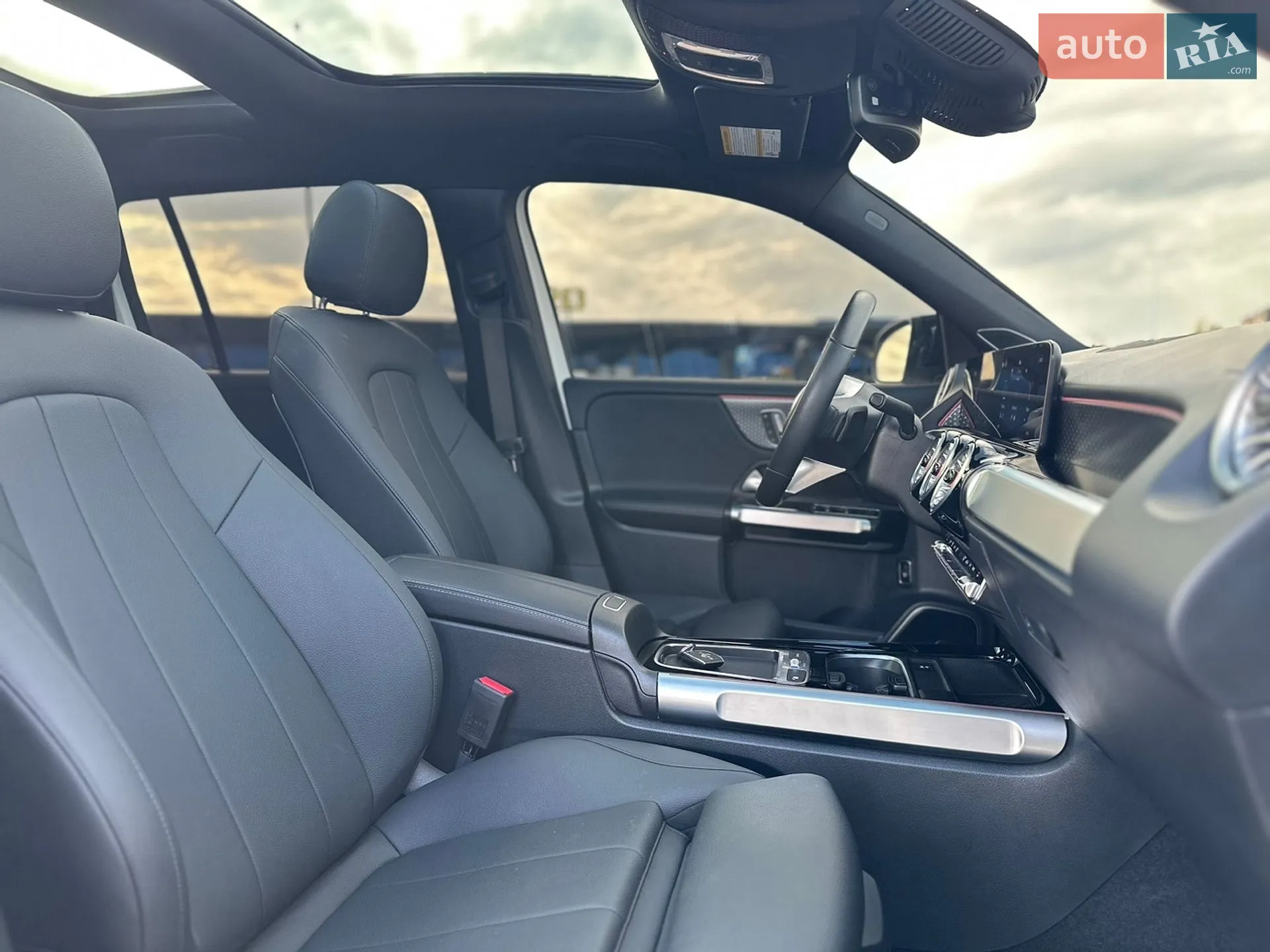 2024 Mercedes-Benz GLB - мініатюра 10
