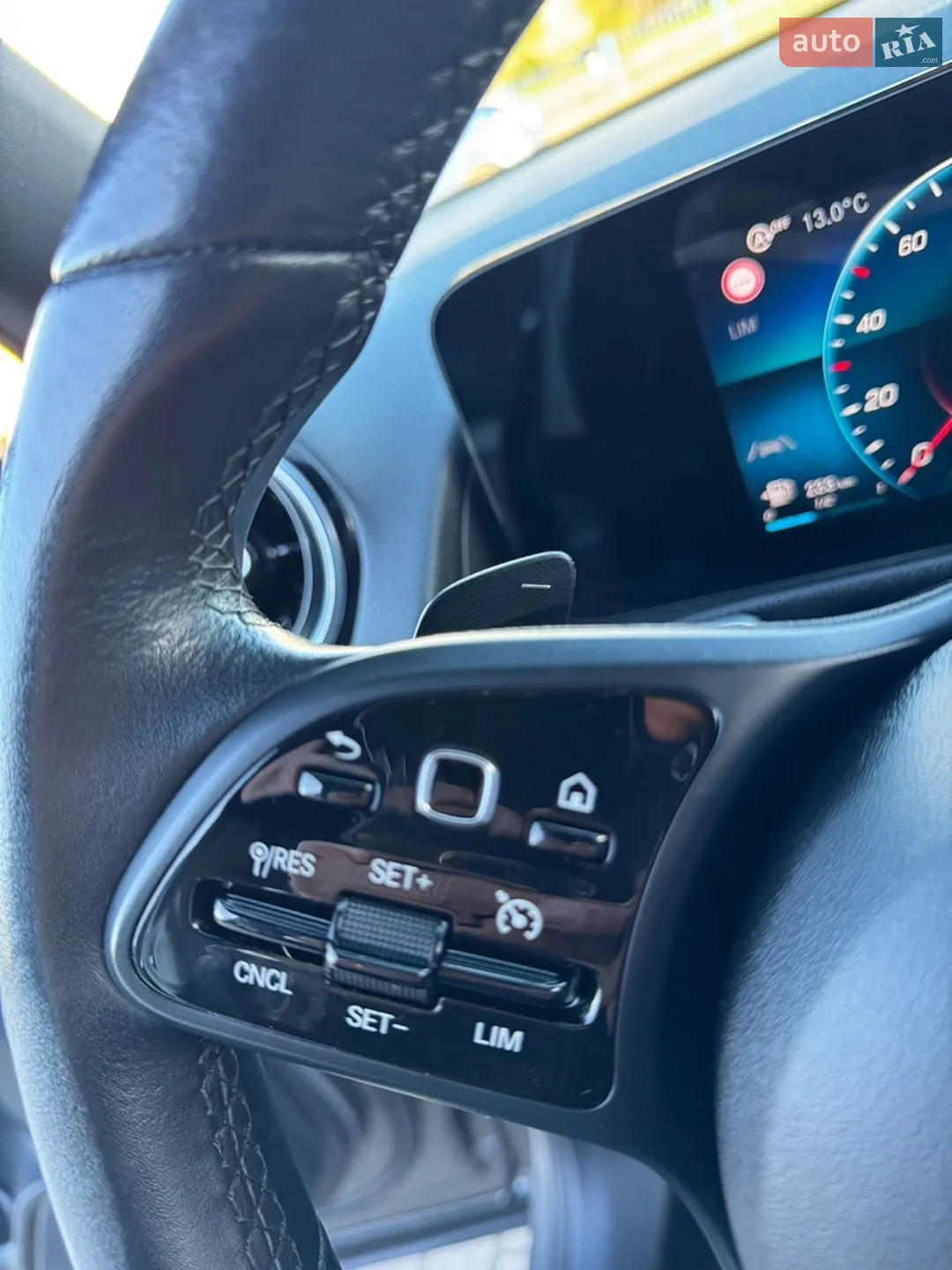 2022 Mercedes-Benz GLB - мініатюра 48