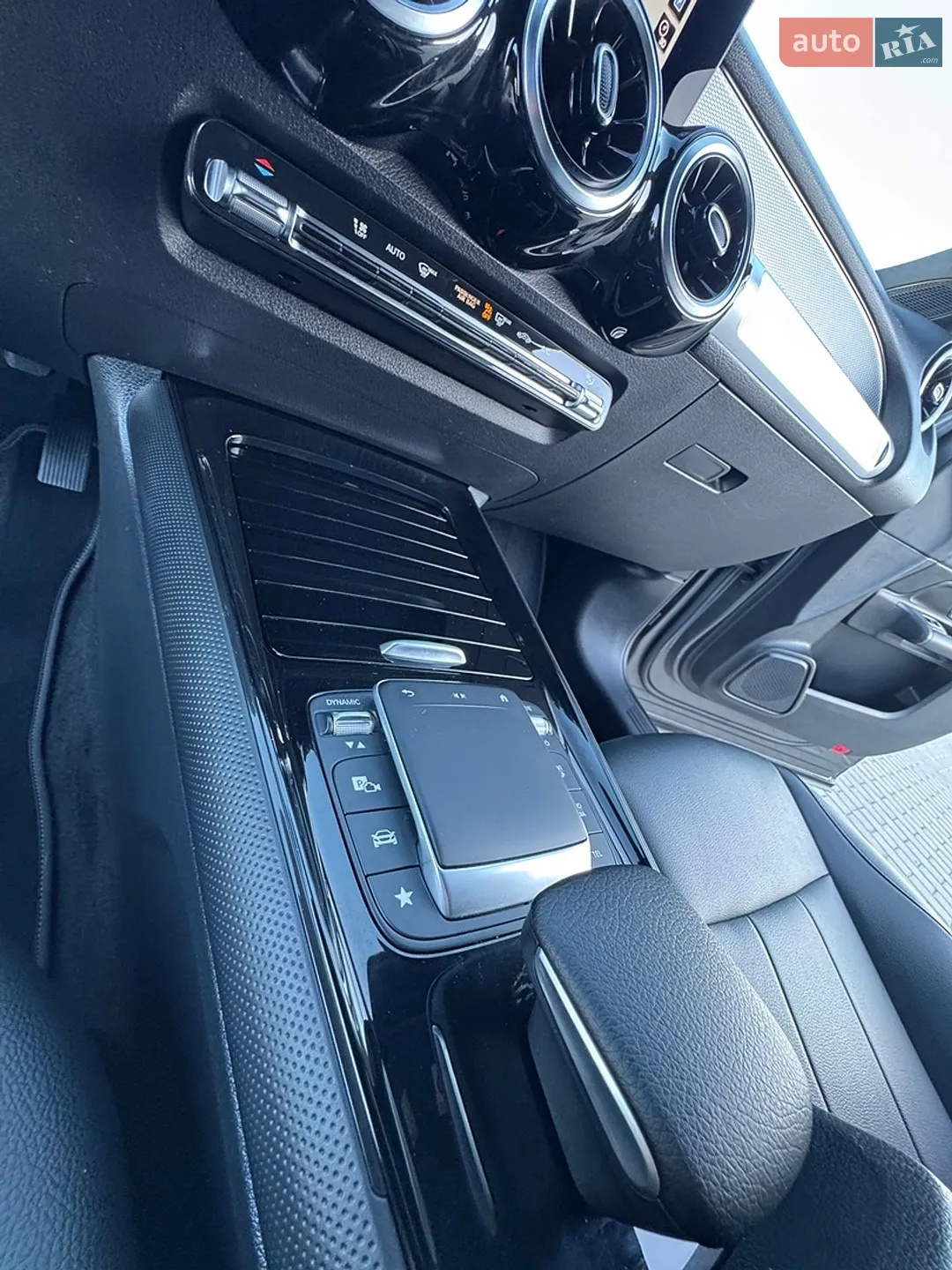 2022 Mercedes-Benz GLB - мініатюра 74